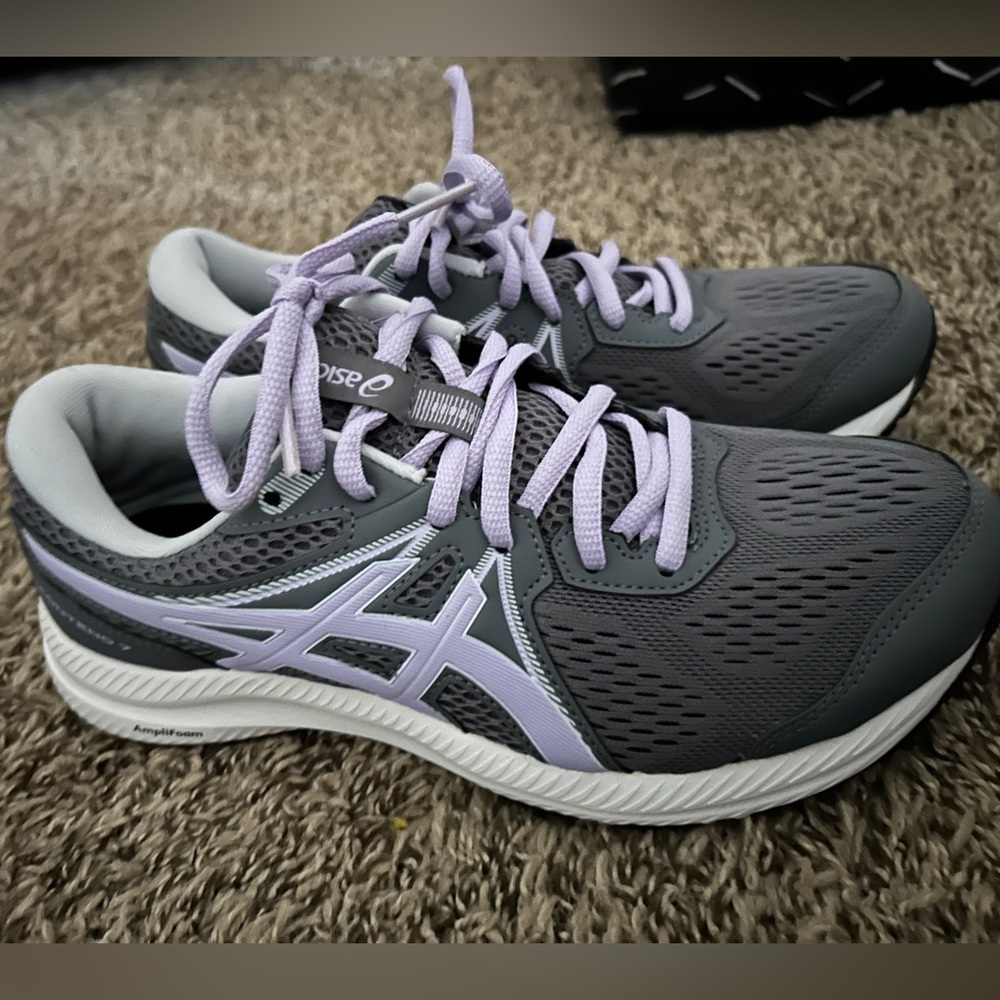 Asics Everyday Comfort AmpliFoam lavender and gray Sneakers Size 8